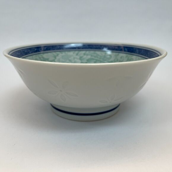 Asian Serving Bowl White Blue Green Floral Flowers Leaves 8 3/8" x 3 3/8" high - Picture 6 of 10